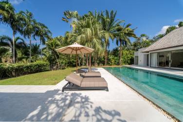 Luxury 5-Bedroom Pool Villa Situated on 1 Rai of Land in Layan Estate