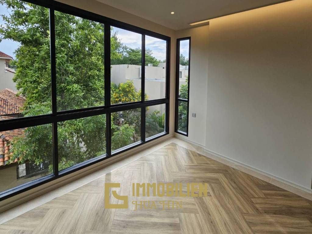 3. Stock / 37 qm Wohnfläche / Flachbau