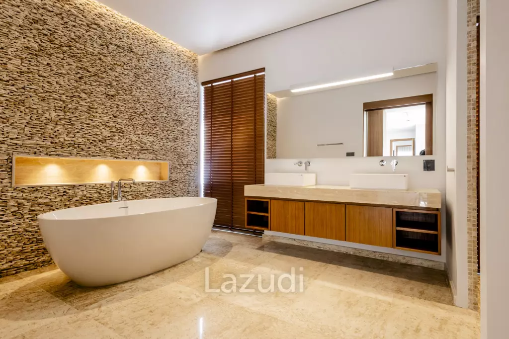 Brand-New 3-Bedroom Villa for Rent and Sale at Anchan Flora, Thalang