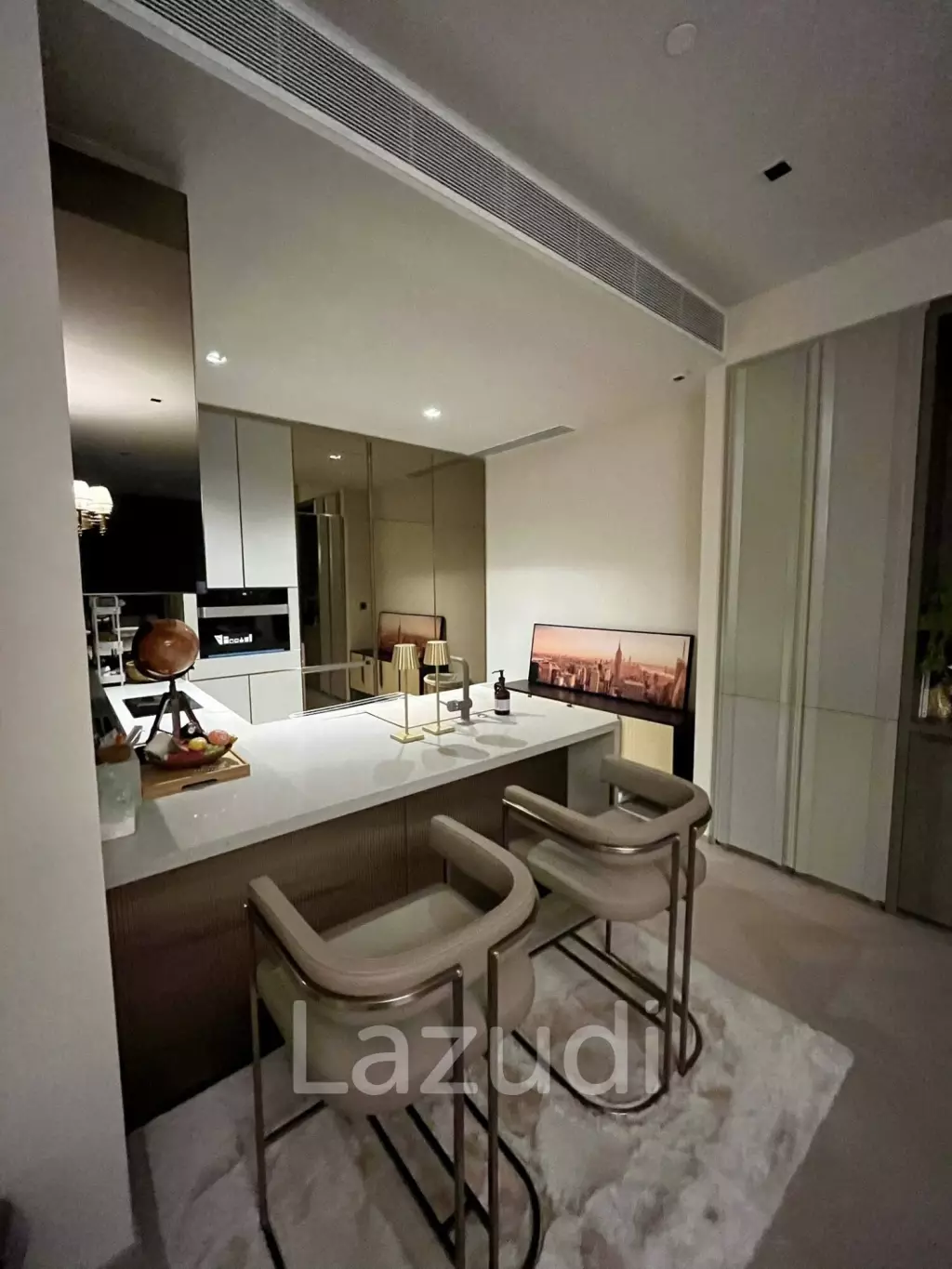 114 sqm high floor condo at The Reserve Sathorn, Thung Mahamek
