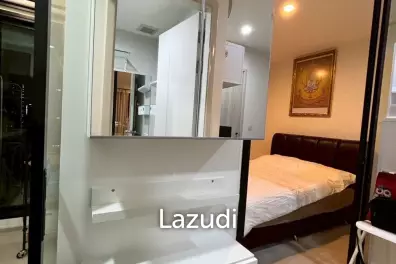 30 sqm high floor condo at Life Asoke in Bang Kapi Huai Kwang Bangkok