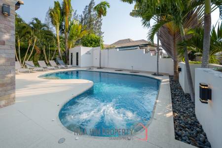 ORCHID PARADISE HOMES : 4 bed pool villa