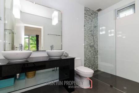 ORCHID PARADISE HOMES : 4 bed pool villa