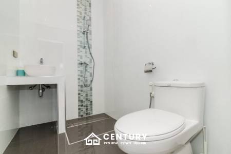 ORCHID PARADISE HOMES  : 4 bed pool villa with guest house