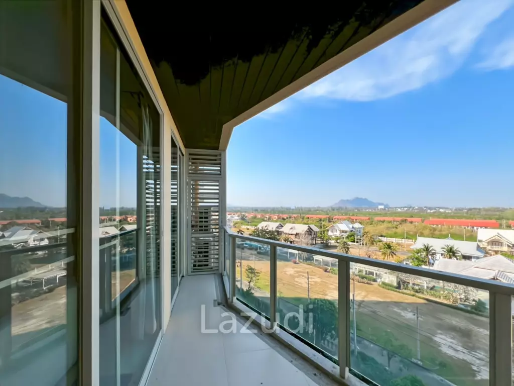 45 sqm Sea-View 1-Bed Condo on 7th Floor in Cha-Am