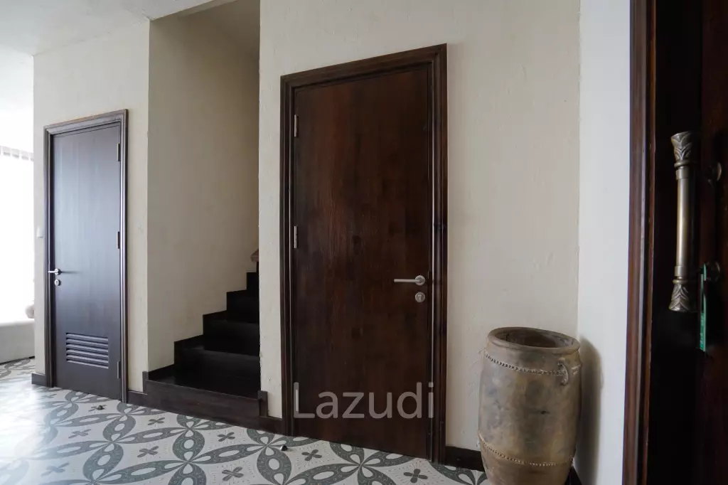 Ocean View 2 Bedroom Apartment in Padang Padang - 90 Year Lease