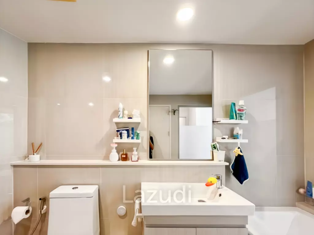 92 sqm Pool Access 2-Bed Condo for Sale at Baan Thew Talay Aqua Marine