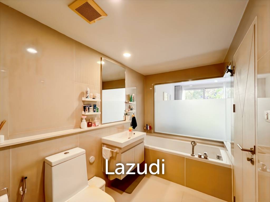 92 sqm Pool Access 2-Bed Condo for Sale at Baan Thew Talay Aqua Marine