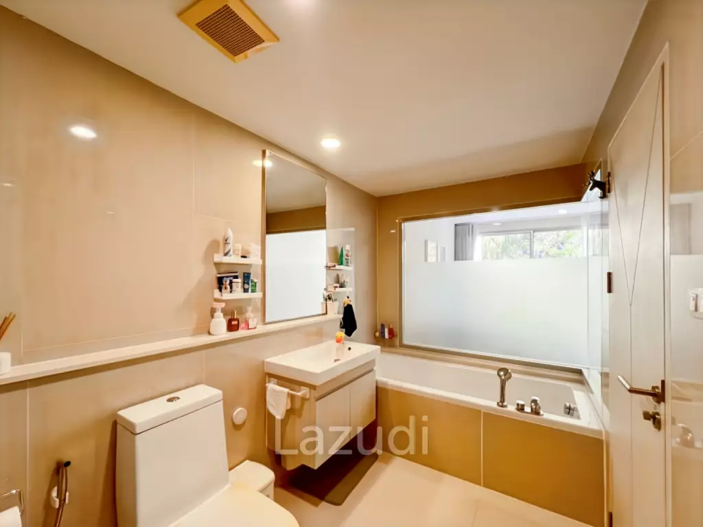 92 sqm Pool Access 2-Bed Condo for Sale at Baan Thew Talay Aqua Marine