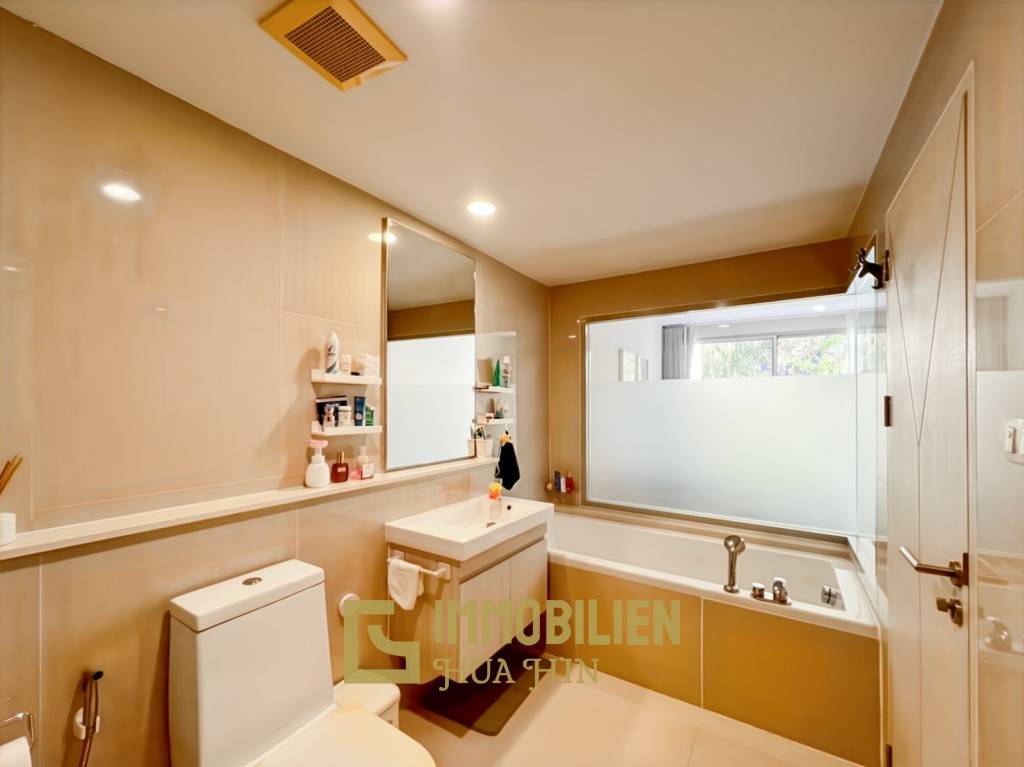 92 qm Wohnfläche / 2 Schlafzimmer + 2 Bäder / Strandnah