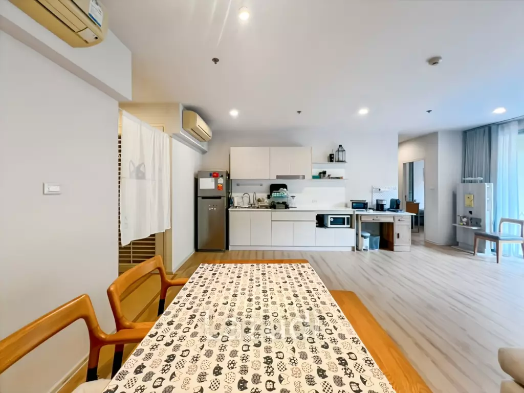 92 sqm Pool Access 2-Bed Condo for Sale at Baan Thew Talay Aqua Marine