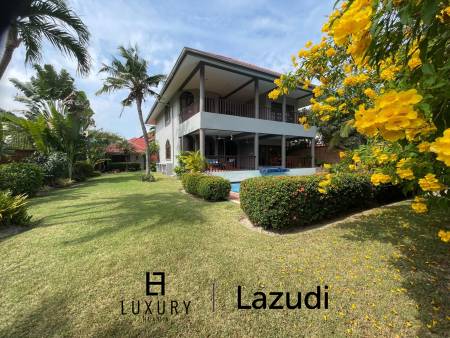 วิลล่า2ชั้น 5 ห้องนอนพร้อมสระว่ายน้ำบนพื้นที่กว้างขวาง ในคริสตัล วิว หัวหิน