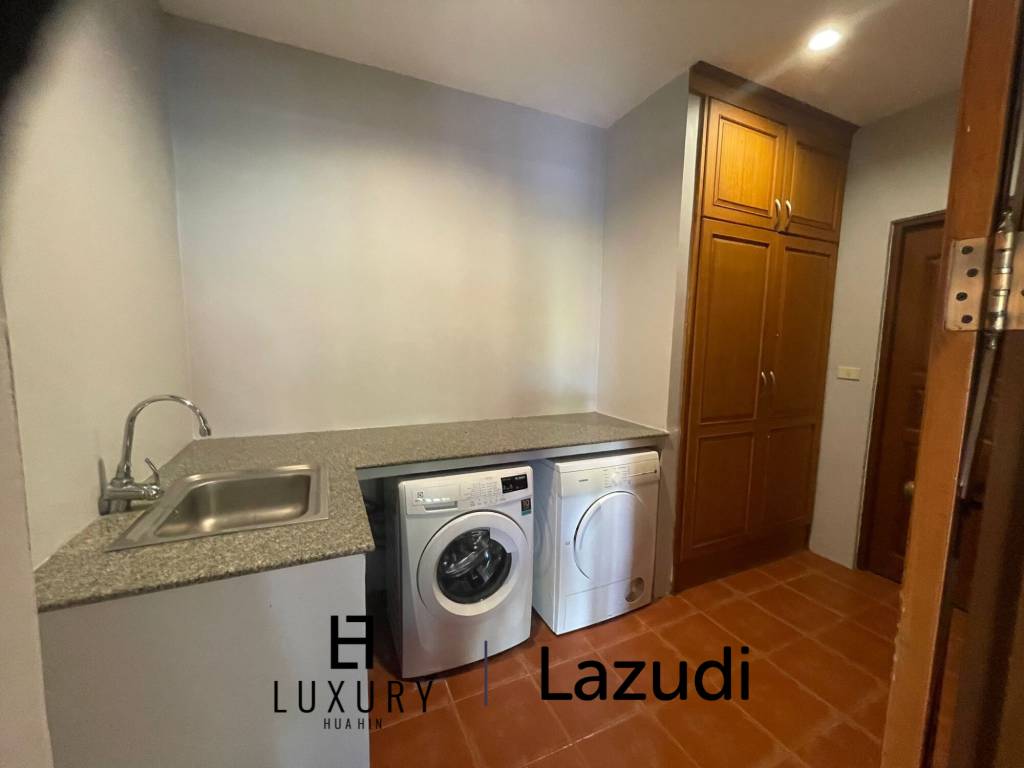 วิลล่า2ชั้น 5 ห้องนอนพร้อมสระว่ายน้ำบนพื้นที่กว้างขวาง ในคริสตัล วิว หัวหิน