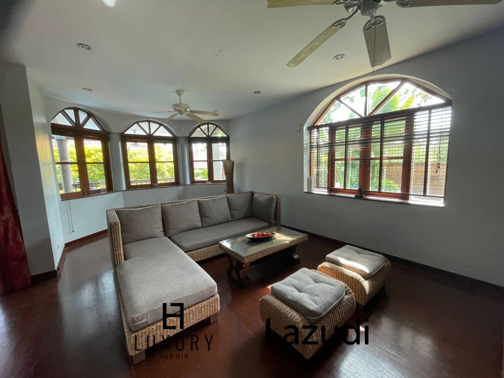 วิลล่า2ชั้น 5 ห้องนอนพร้อมสระว่ายน้ำบนพื้นที่กว้างขวาง ในคริสตัล วิว หัวหิน