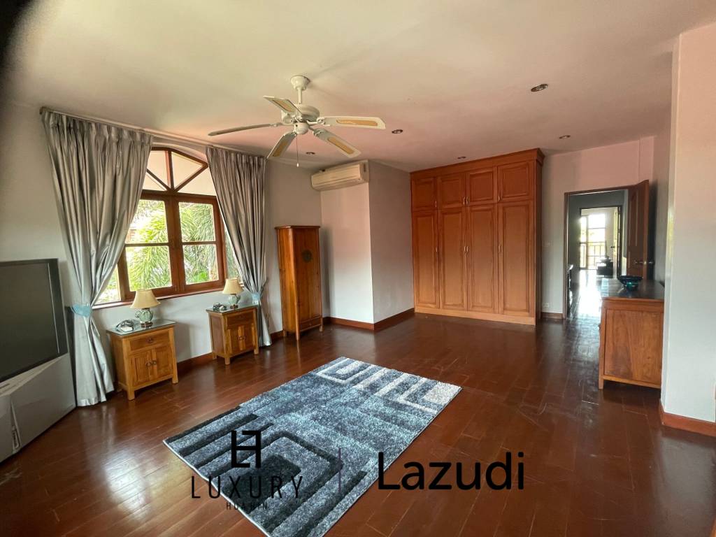 วิลล่า2ชั้น 5 ห้องนอนพร้อมสระว่ายน้ำบนพื้นที่กว้างขวาง ในคริสตัล วิว หัวหิน