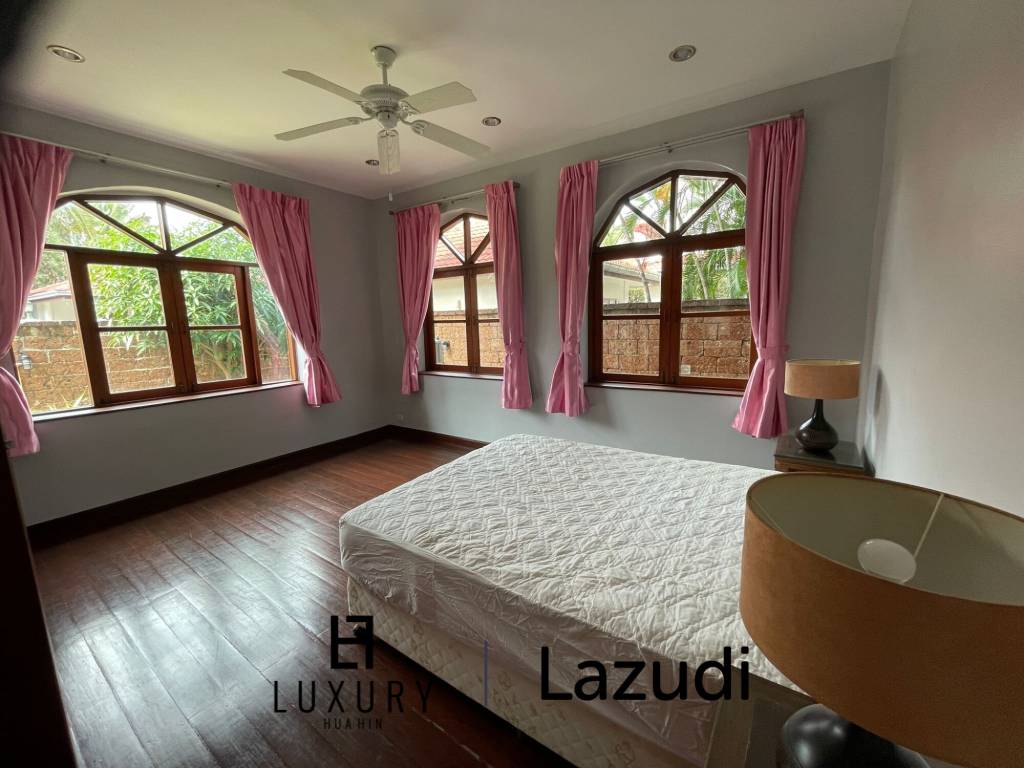 วิลล่า2ชั้น 5 ห้องนอนพร้อมสระว่ายน้ำบนพื้นที่กว้างขวาง ในคริสตัล วิว หัวหิน