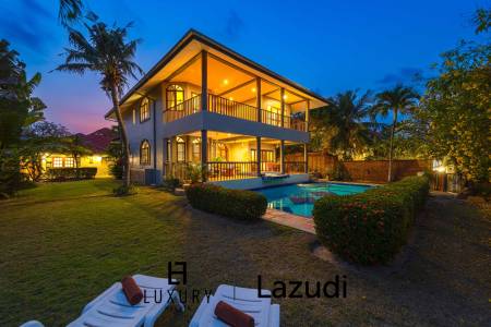 Spacious 5-Bedroom Pool Villa in Crystal View Hua Hin