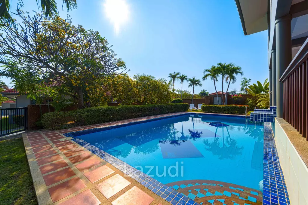 Spacious 5-Bedroom Pool Villa in Crystal View Hua Hin