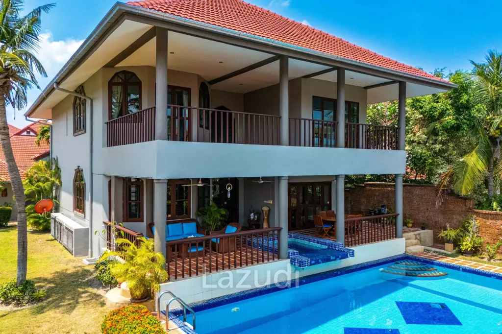 Spacious 5-Bedroom Pool Villa in Crystal View Hua Hin