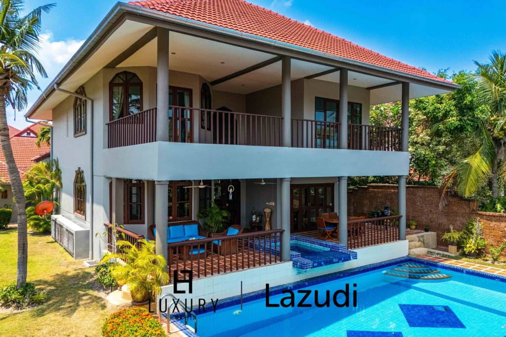 Spacious 5-Bedroom Pool Villa in Crystal View Hua Hin