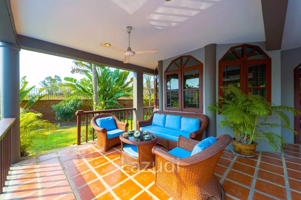 Spacious 5-Bedroom Pool Villa in Crystal View Hua Hin