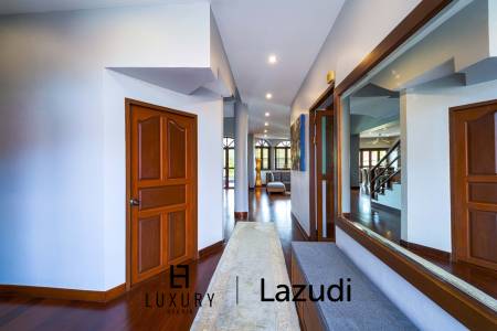 Spacious 5-Bedroom Pool Villa in Crystal View Hua Hin