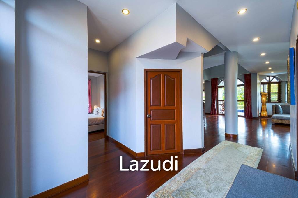 Spacious 5-Bedroom Pool Villa in Crystal View Hua Hin