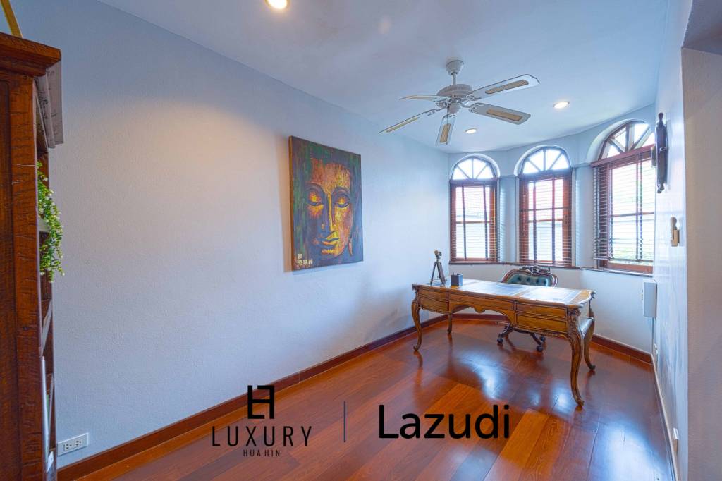 Spacious 5-Bedroom Pool Villa in Crystal View Hua Hin