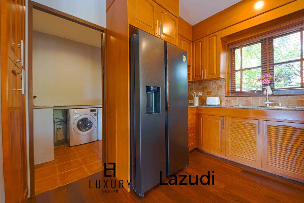 Spacious 5-Bedroom Pool Villa in Crystal View Hua Hin