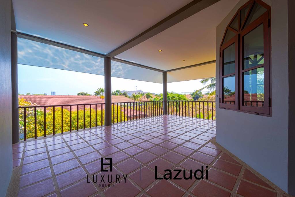 Spacious 5-Bedroom Pool Villa in Crystal View Hua Hin