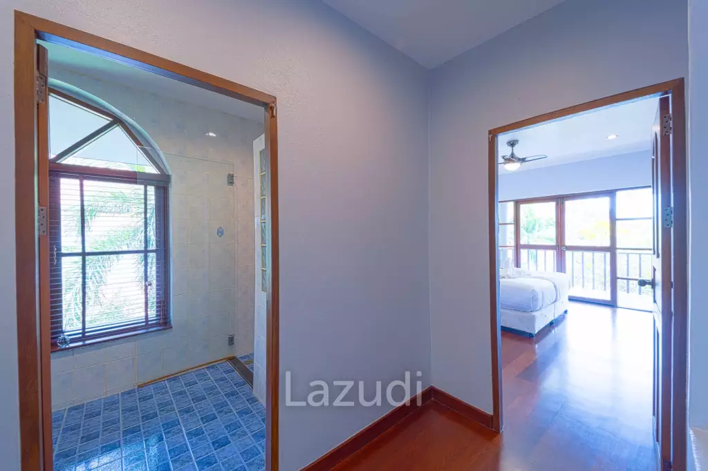 Spacious 5-Bedroom Pool Villa in Crystal View Hua Hin