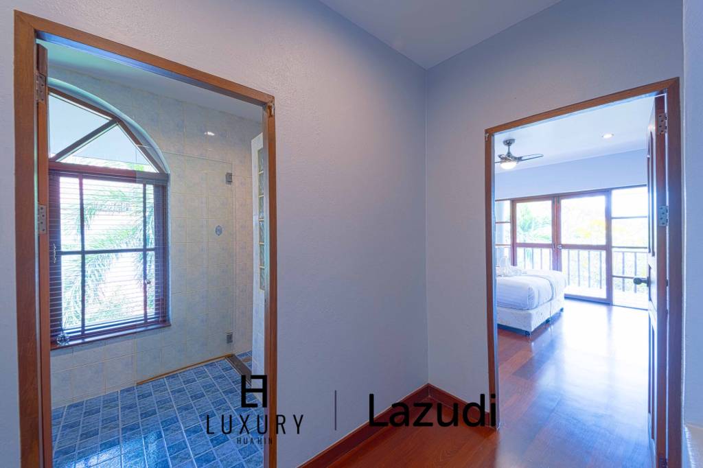 Spacious 5-Bedroom Pool Villa in Crystal View Hua Hin