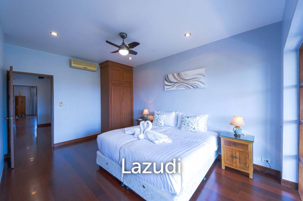 Spacious 5-Bedroom Pool Villa in Crystal View Hua Hin