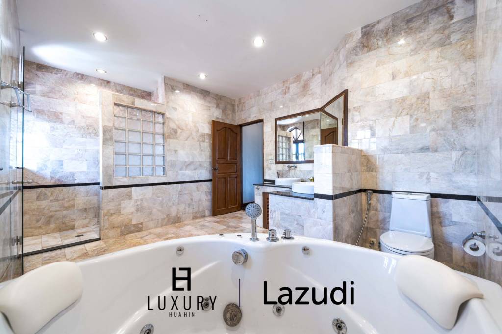 Spacious 5-Bedroom Pool Villa in Crystal View Hua Hin