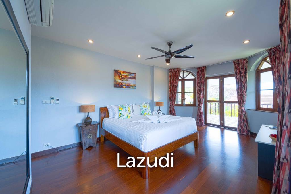 Spacious 5-Bedroom Pool Villa in Crystal View Hua Hin