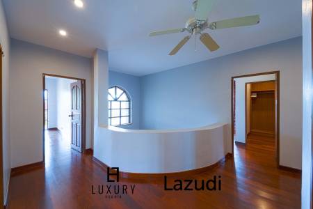 Spacious 5-Bedroom Pool Villa in Crystal View Hua Hin