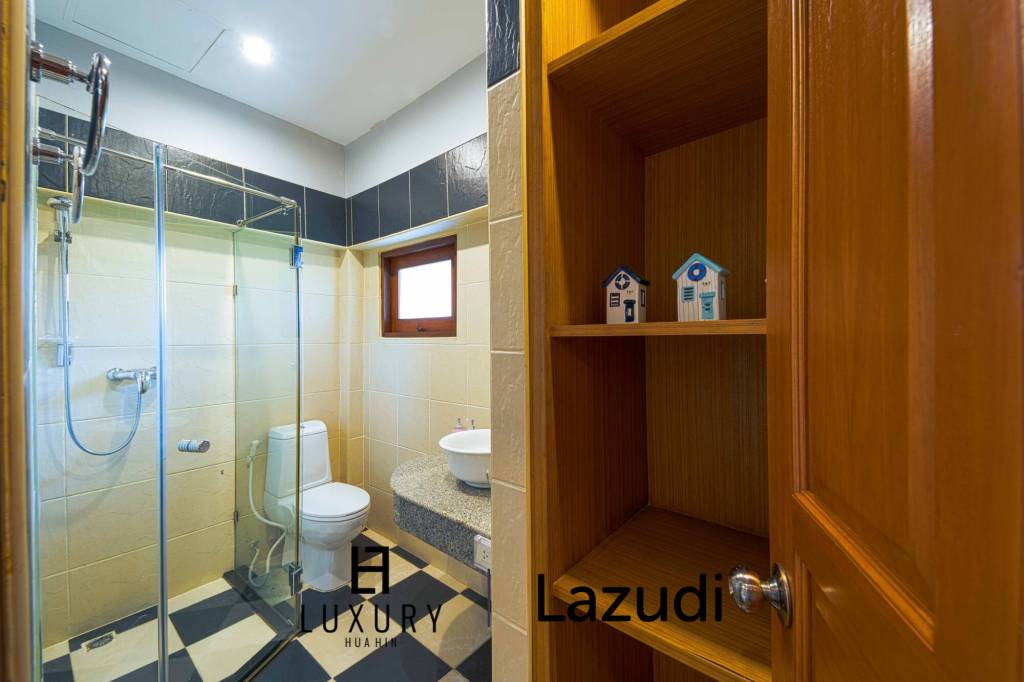 Spacious 5-Bedroom Pool Villa in Crystal View Hua Hin