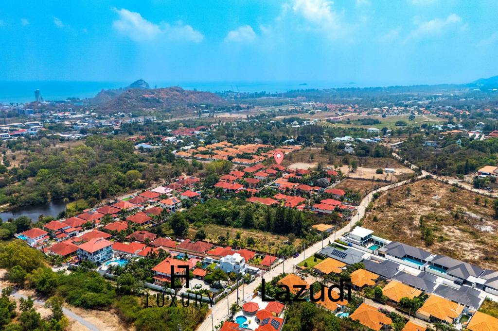 Spacious 5-Bedroom Pool Villa in Crystal View Hua Hin