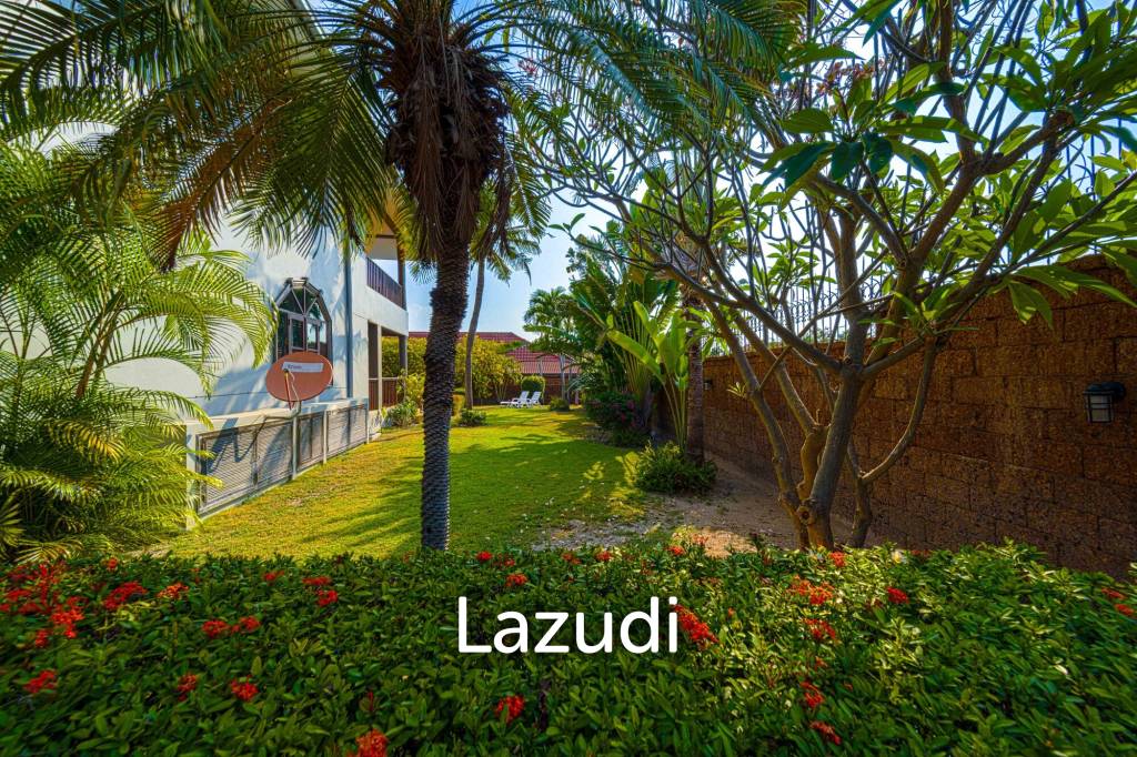 Spacious 5-Bedroom Pool Villa in Crystal View Hua Hin