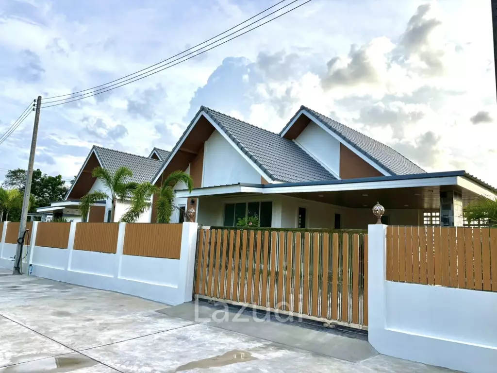 BRAND NEW HOUSE NORDIC STYLE : 3 bed with spacious design