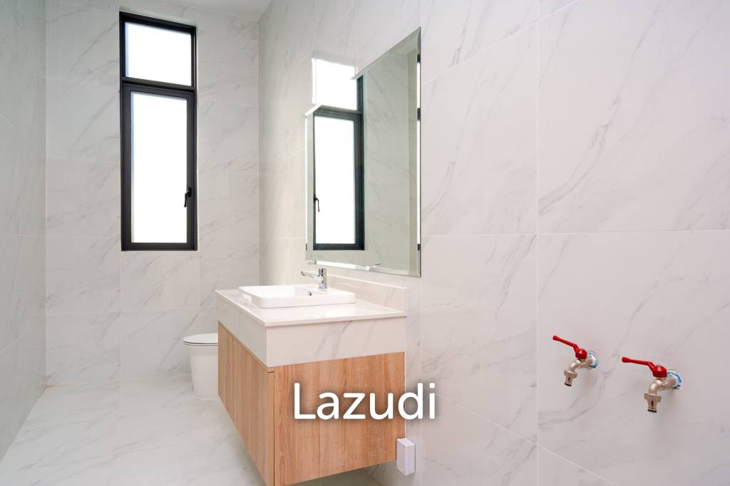 New  Modern pool villa in Cha-Am near Black Mountain Golf Course