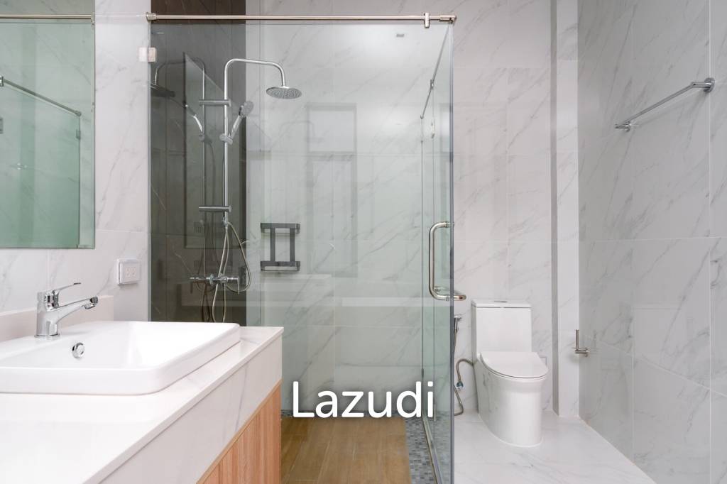 New  Modern pool villa in Cha-Am near Black Mountain Golf Course