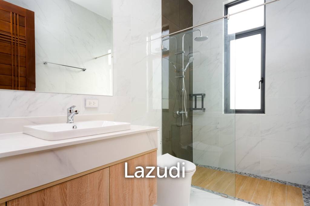 New  Modern pool villa in Cha-Am near Black Mountain Golf Course