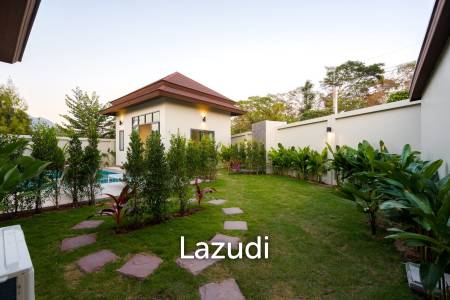 New  Modern pool villa in Cha-Am near Black Mountain Golf Course