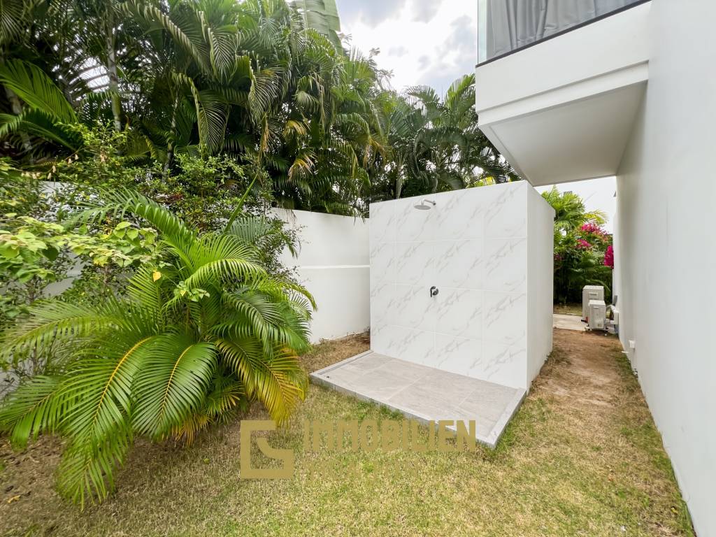 320 qm Wohnfläche / 4 Schlafzimmer + 4 Bäder / 712 qm Grundstück