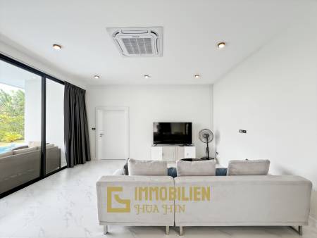 320 qm Wohnfläche / 4 Schlafzimmer + 4 Bäder / 712 qm Grundstück