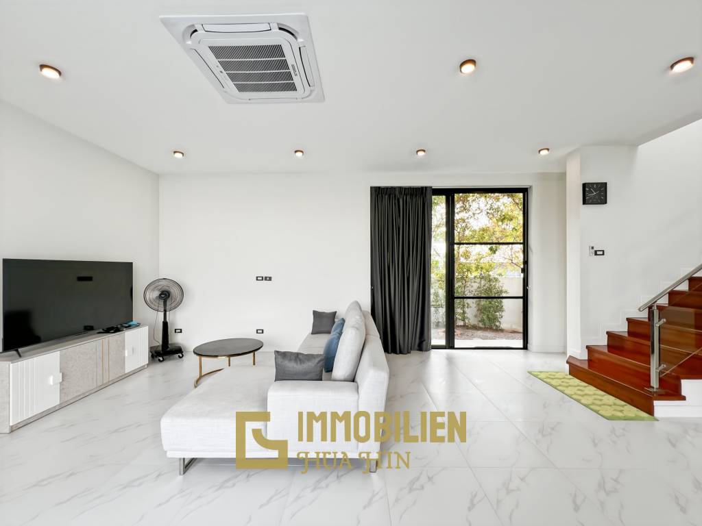 320 qm Wohnfläche / 4 Schlafzimmer + 4 Bäder / 712 qm Grundstück