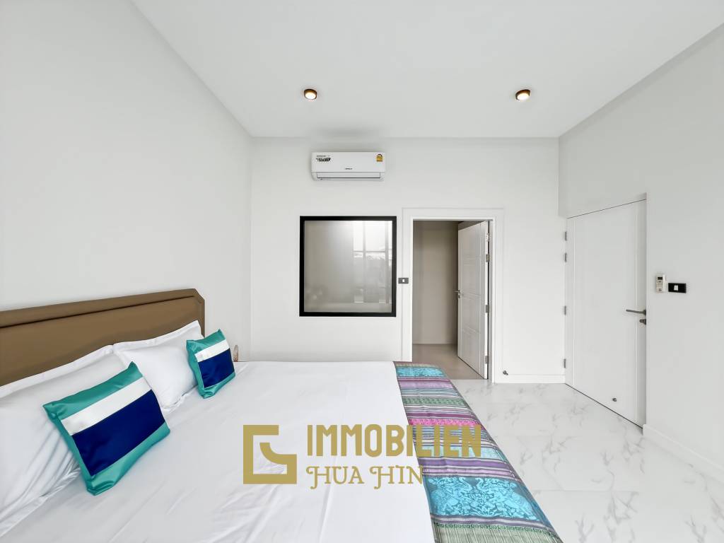 320 qm Wohnfläche / 4 Schlafzimmer + 4 Bäder / 712 qm Grundstück