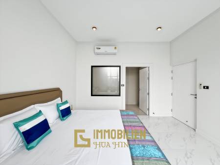 320 qm Wohnfläche / 4 Schlafzimmer + 4 Bäder / 712 qm Grundstück