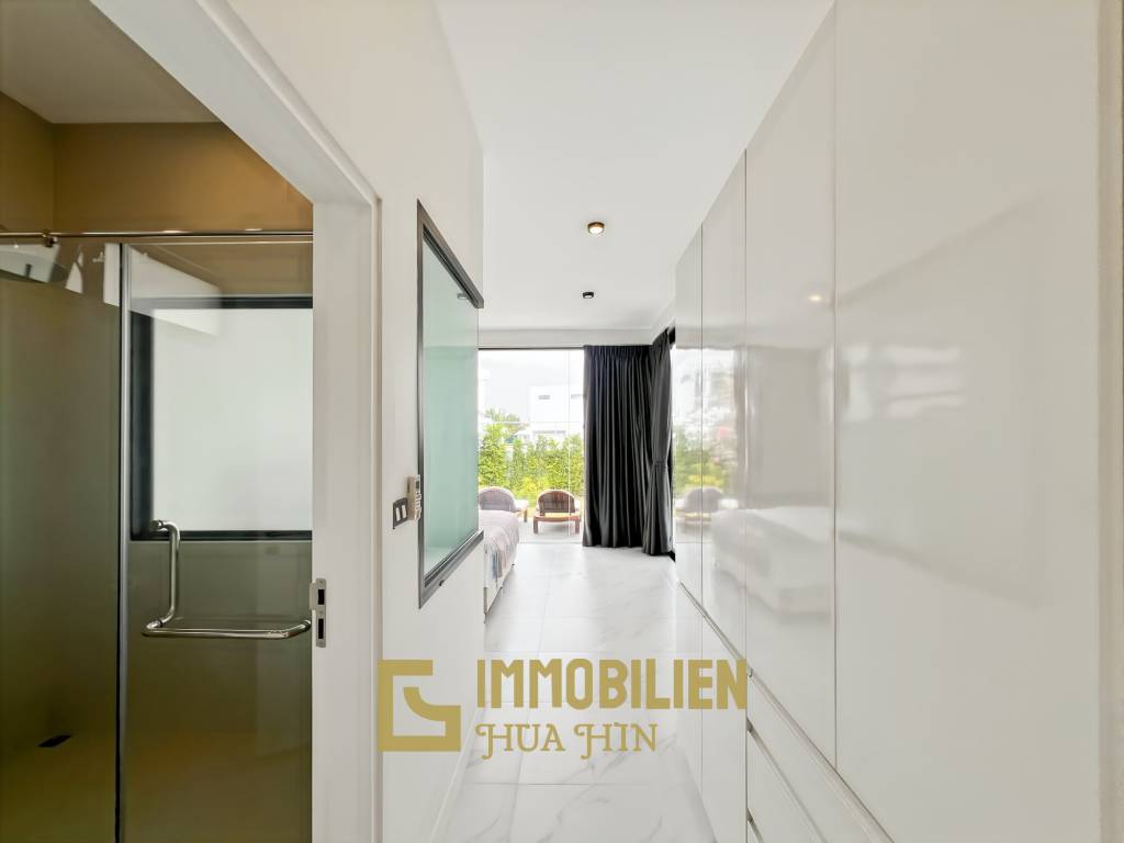 320 qm Wohnfläche / 4 Schlafzimmer + 4 Bäder / 712 qm Grundstück